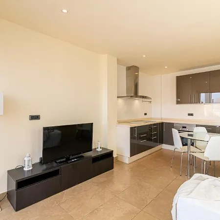 Capri Luxury Holidays Suites, Playa De Cristianos