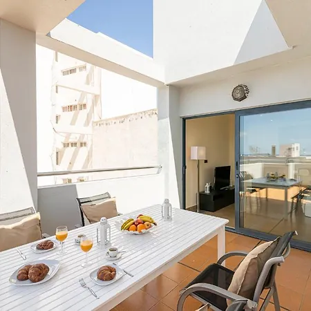 Luxury Holidays Suites, Playa De Cristianos Апартаменты *