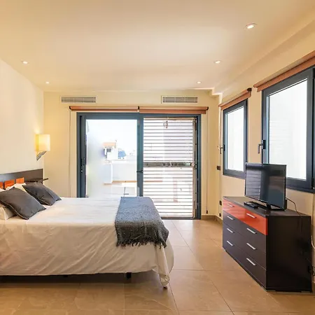 Capri Luxury Holidays Suites, Playa De Cristianos Los Cristianos (Tenerife)
