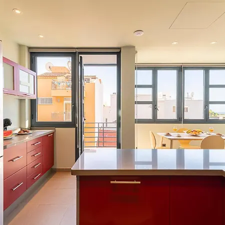 Апартаменты Luxury Holidays Suites, Playa De Cristianos Лос Кристианос