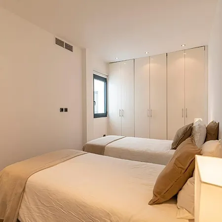 Luxury Holidays Suites, Playa De Cristianos Апартаменты