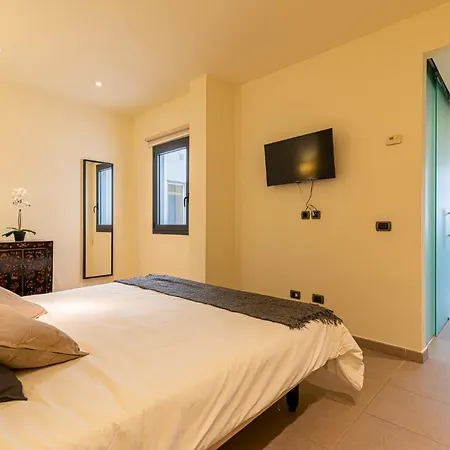Luxury Holidays Suites, Playa De Cristianos Apartment *