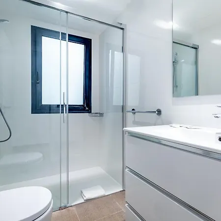 شقة Capri Luxury Holidays Suites, Playa De Cristianos *