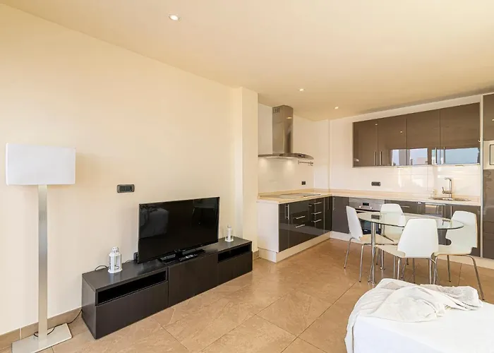 Capri Luxury Holidays Suites, Playa De Cristianos