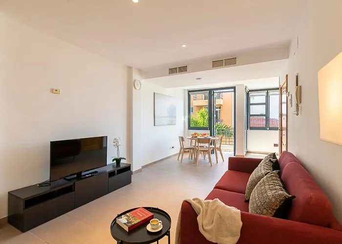 Capri Luxury Holidays Suites, Playa De Cristianos Lägenhet *