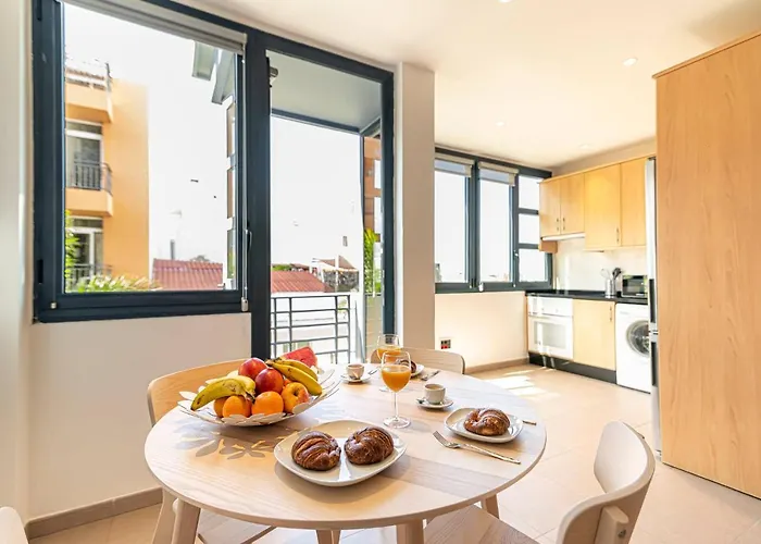 Luxury Holidays Suites, Playa De Cristianos