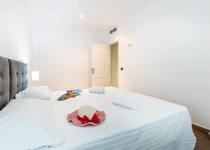 Lägenhet Capri Luxury Holidays Suites, Playa De Cristianos