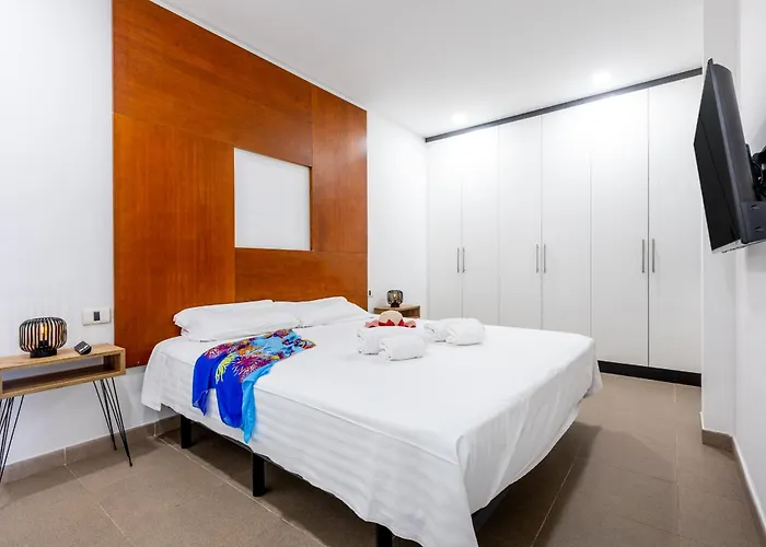 Capri Luxury Holidays Suites, Playa De Cristianos