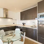 Capri Luxury Holidays Suites, Playa De Cristianos Apartment