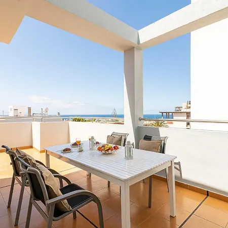 Capri Luxury Holidays Suites, Playa De Cristianos *