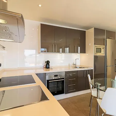 Capri Luxury Holidays Suites, Playa De Cristianos * 洛斯克里斯蒂亚诺斯