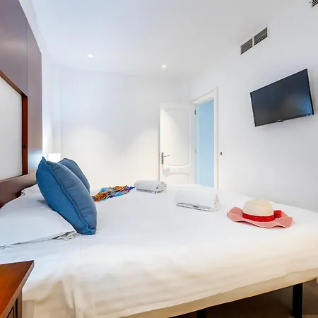 Capri Luxury Holidays Suites, Playa De Cristianos