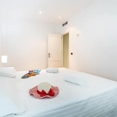Lejlighed Capri Luxury Holidays Suites, Playa De Cristianos